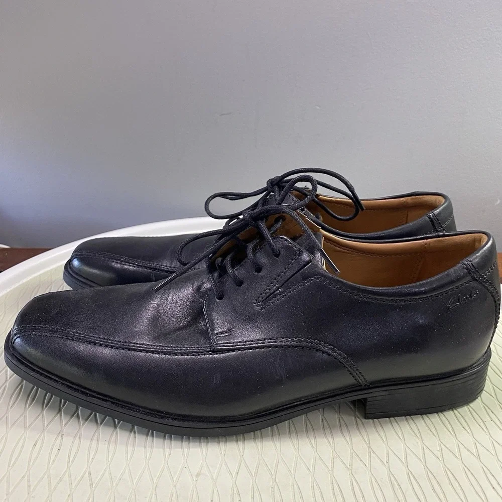 Ckarks Men's Tilden Walk Oxford Loafer. Black Leather Dress Shoes‎ Sz. US 9